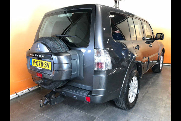 Mitsubishi Pajero 3.2 DI-D B-stijl euro6 3500kg | carplay | trekhaak | camera