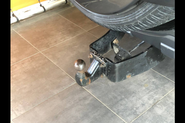 Mitsubishi Pajero 3.2 DI-D B-stijl euro6 3500kg | carplay | trekhaak | camera