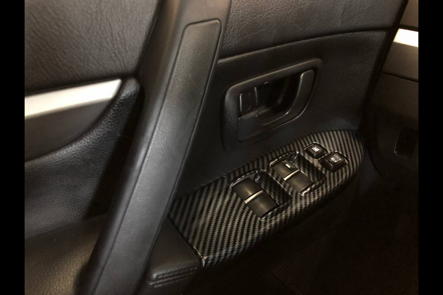 Mitsubishi Pajero 3.2 DI-D B-stijl euro6 3500kg | carplay | trekhaak | camera