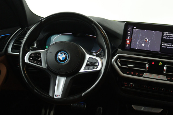 BMW iX3 Executive 80 kWh (TREKHAAK, 98,9% SOH, PANORAMADAK, STOELVERWARMING, SFEERVERLICHTING, CAMERA, 1e EIGENAAR, DEALER ONDERHOUDEN)