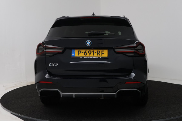 BMW iX3 Executive 80 kWh (TREKHAAK, 98,9% SOH, PANORAMADAK, STOELVERWARMING, SFEERVERLICHTING, CAMERA, 1e EIGENAAR, DEALER ONDERHOUDEN)