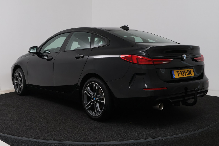 BMW 2 Serie Gran Coupé 218i Introduction Edition (TREKHAAK AFNEEMBAAR, NAVIGATIE, CAMERA, STOELVERWARMING, CARPLAY, LED, 1e EIGENAAR, DEALER ONDERHOUDEN)