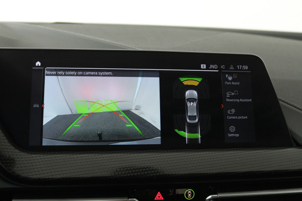 BMW 2 Serie Gran Coupé 218i Introduction Edition (TREKHAAK AFNEEMBAAR, NAVIGATIE, CAMERA, STOELVERWARMING, CARPLAY, LED, 1e EIGENAAR, DEALER ONDERHOUDEN)