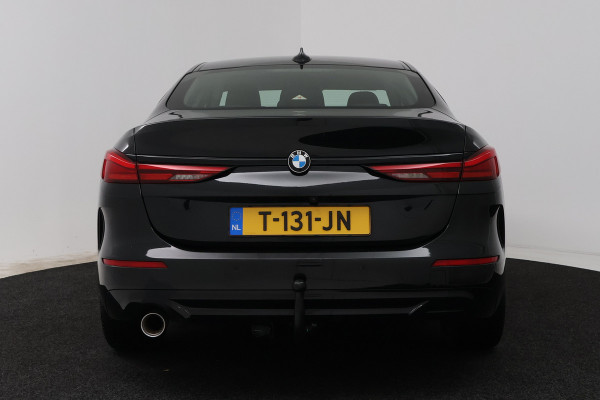 BMW 2 Serie Gran Coupé 218i Introduction Edition (TREKHAAK AFNEEMBAAR, NAVIGATIE, CAMERA, STOELVERWARMING, CARPLAY, LED, 1e EIGENAAR, DEALER ONDERHOUDEN)