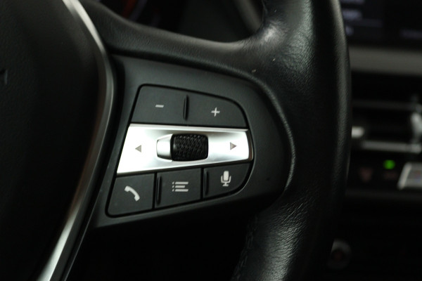 BMW 2 Serie Gran Coupé 218i Introduction Edition (TREKHAAK AFNEEMBAAR, NAVIGATIE, CAMERA, STOELVERWARMING, CARPLAY, LED, 1e EIGENAAR, DEALER ONDERHOUDEN)