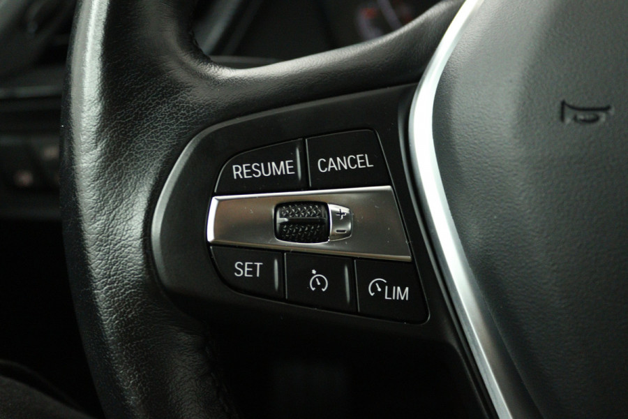 BMW 2 Serie Gran Coupé 218i Introduction Edition (TREKHAAK AFNEEMBAAR, NAVIGATIE, CAMERA, STOELVERWARMING, CARPLAY, LED, 1e EIGENAAR, DEALER ONDERHOUDEN)