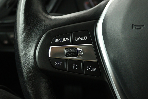 BMW 2 Serie Gran Coupé 218i Introduction Edition (TREKHAAK AFNEEMBAAR, NAVIGATIE, CAMERA, STOELVERWARMING, CARPLAY, LED, 1e EIGENAAR, DEALER ONDERHOUDEN)