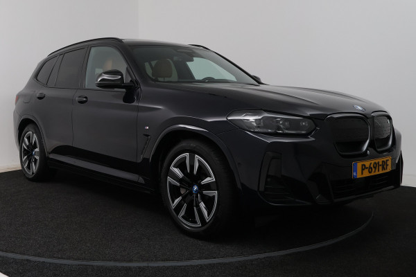 BMW iX3 Executive 80 kWh (TREKHAAK, 98,9% SOH, PANORAMADAK, STOELVERWARMING, SFEERVERLICHTING, CAMERA, 1e EIGENAAR, DEALER ONDERHOUDEN)