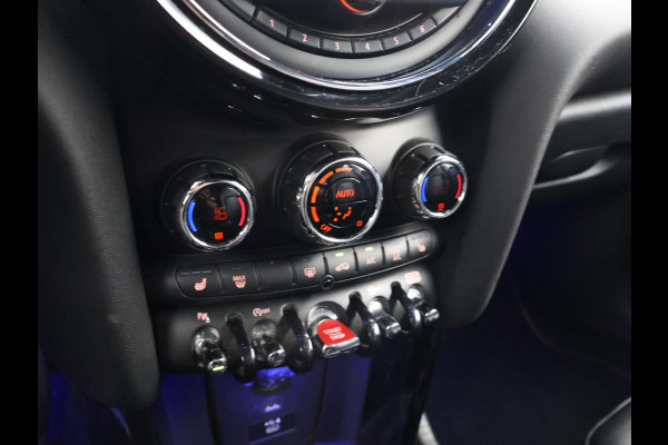 MINI 5-deurs 1.5 COOPER AUT. + LEDER | UNION JACK LED | HARMAN/KARDON | MINI YOURS | APPLE CARPLAY
