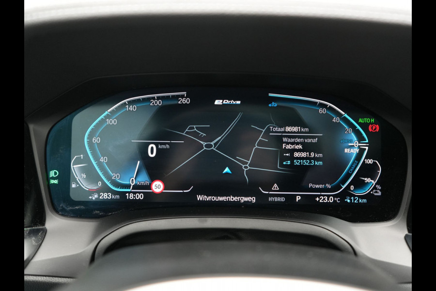 BMW 3 Serie Touring 330e xDrive M Sport PHEV 293pk Dealer O.H. | Panodak | Trekhaak Af Fabriek | Laser LED | Lederen Sportstoelen Memory & Verwarmd | Camera | Apple Carplay | Stuur Verwarmd | Blis | Adaptief Onderstel | Sfeerverlichting | 19"L.M | DAB | Plug In Hybrid |