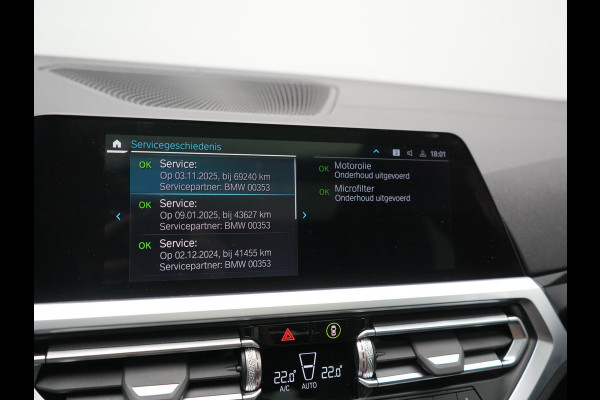 BMW 3 Serie Touring 330e xDrive M Sport PHEV 293pk Dealer O.H. | Panodak | Trekhaak Af Fabriek | Laser LED | Lederen Sportstoelen Memory & Verwarmd | Camera | Apple Carplay | Stuur Verwarmd | Blis | Adaptief Onderstel | Sfeerverlichting | 19"L.M | DAB | Plug In Hybrid |