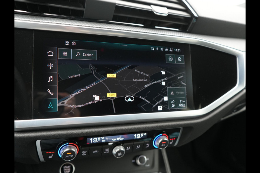 Audi Q3 Sportback 45 TFSI e 2x S Line PHEV 245pk Dealer O.H | Adaptive Cruise | Camera | Blis | Matrix LED | Sportstoelen Verwarmd | Sfeerverlichting | Navigatie | DAB | 20"L.M | Virtual | Plug In Hybrid |
