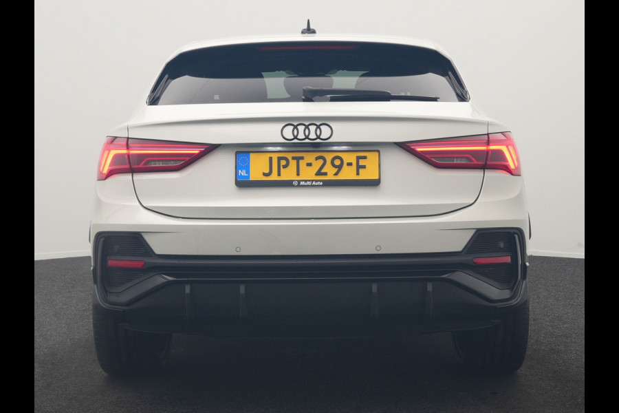 Audi Q3 Sportback 45 TFSI e 2x S Line PHEV 245pk Dealer O.H | Adaptive Cruise | Camera | Blis | Matrix LED | Sportstoelen Verwarmd | Sfeerverlichting | Navigatie | DAB | 20"L.M | Virtual | Plug In Hybrid |