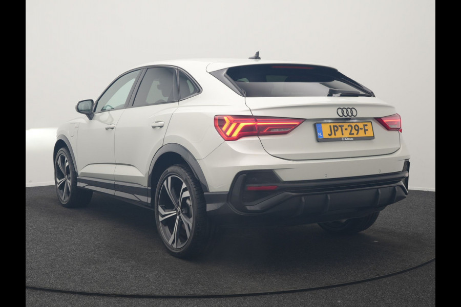 Audi Q3 Sportback 45 TFSI e 2x S Line PHEV 245pk Dealer O.H | Adaptive Cruise | Camera | Blis | Matrix LED | Sportstoelen Verwarmd | Sfeerverlichting | Navigatie | DAB | 20"L.M | Virtual | Plug In Hybrid |