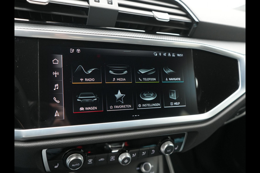 Audi Q3 Sportback 45 TFSI e 2x S Line PHEV 245pk Dealer O.H | Adaptive Cruise | Camera | Blis | Matrix LED | Sportstoelen Verwarmd | Sfeerverlichting | Navigatie | DAB | 20"L.M | Virtual | Plug In Hybrid |