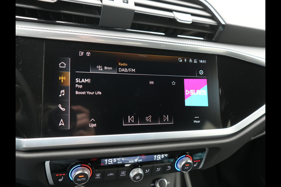 Audi Q3 Sportback 45 TFSI e 2x S Line PHEV 245pk Dealer O.H | Adaptive Cruise | Camera | Blis | Matrix LED | Sportstoelen Verwarmd | Sfeerverlichting | Navigatie | DAB | 20"L.M | Virtual | Plug In Hybrid |