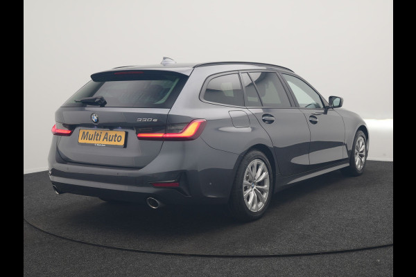 BMW 3 Serie Touring 330e PHEV 293pk Dealer O.H. | Cruise Control | Camera | Stoelverwarming | Carplay | DAB | Navigatie | 17"L.M | Plug In Hybrid |