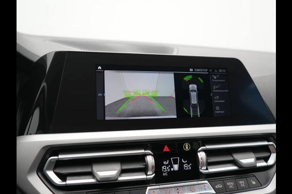 BMW 3 Serie Touring 330e PHEV 293pk Dealer O.H. | Cruise Control | Camera | Stoelverwarming | Carplay | DAB | Navigatie | 17"L.M | Plug In Hybrid |