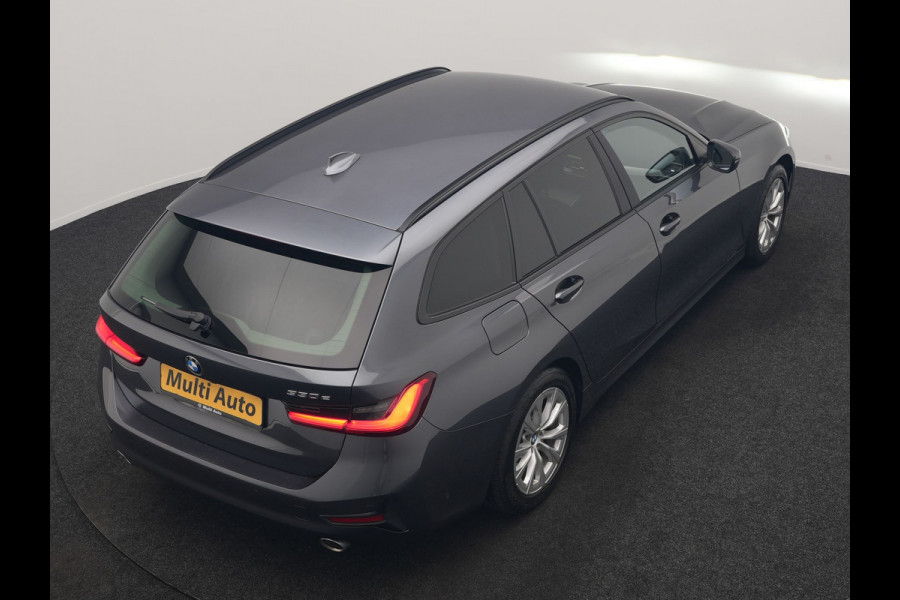 BMW 3 Serie Touring 330e PHEV 293pk Dealer O.H. | Cruise Control | Camera | Stoelverwarming | Carplay | DAB | Navigatie | 17"L.M | Plug In Hybrid |