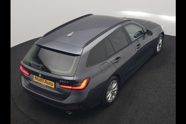 BMW 3 Serie Touring 330e PHEV 293pk Dealer O.H. | Cruise Control | Camera | Stoelverwarming | Carplay | DAB | Navigatie | 17"L.M | Plug In Hybrid |