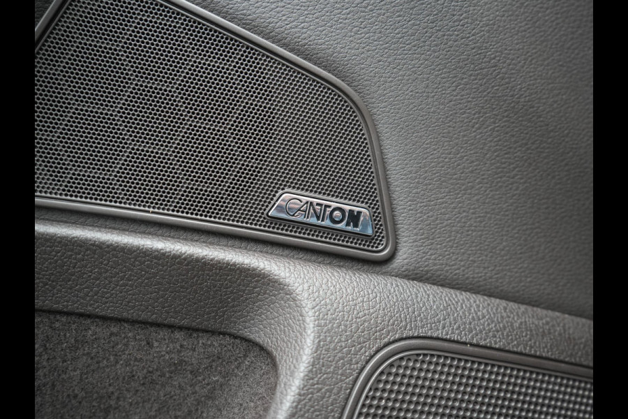 Škoda Superb Combi 1.4 TSI iV Laurin & Klement PHEV 218pk Dealer O.H. | Trekhaak Af Fabriek | Panodak | Adaptive Cruise | 360 Camera | Lederen Comfortstoelen Memory & Ventilatie | Canton Audio | Crystal LED | Stoelen & Stuur Verwarmd | Apple Carplay | Blis | DAB | Navigatie | 19"L.M | Plug In Hybrid |