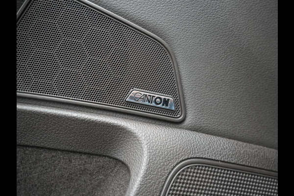 Škoda Superb Combi 1.4 TSI iV Laurin & Klement PHEV 218pk Dealer O.H. | Trekhaak Af Fabriek | Panodak | Adaptive Cruise | 360 Camera | Lederen Comfortstoelen Memory & Ventilatie | Canton Audio | Crystal LED | Stoelen & Stuur Verwarmd | Apple Carplay | Blis | DAB | Navigatie | 19"L.M | Plug In Hybrid |