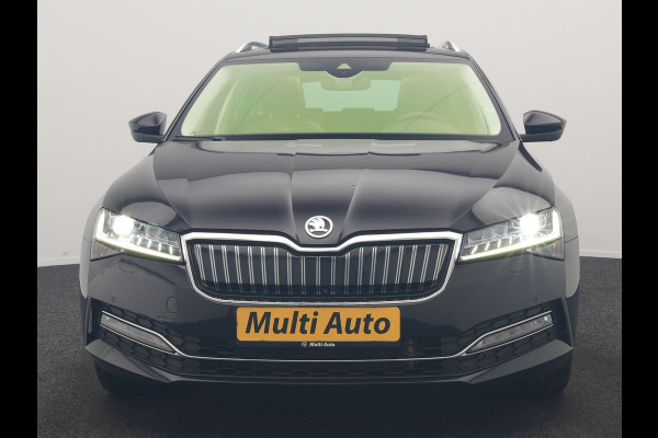 Škoda Superb Combi 1.4 TSI iV Laurin & Klement PHEV 218pk Dealer O.H. | Trekhaak Af Fabriek | Panodak | Adaptive Cruise | 360 Camera | Lederen Comfortstoelen Memory & Ventilatie | Canton Audio | Crystal LED | Stoelen & Stuur Verwarmd | Apple Carplay | Blis | DAB | Navigatie | 19"L.M | Plug In Hybrid |