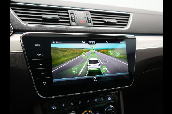 Škoda Superb Combi 1.4 TSI iV Laurin & Klement PHEV 218pk Dealer O.H. | Trekhaak Af Fabriek | Panodak | Adaptive Cruise | 360 Camera | Lederen Comfortstoelen Memory & Ventilatie | Canton Audio | Crystal LED | Stoelen & Stuur Verwarmd | Apple Carplay | Blis | DAB | Navigatie | 19"L.M | Plug In Hybrid |