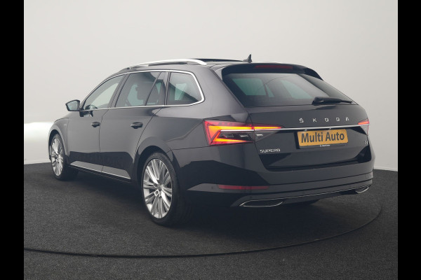 Škoda Superb Combi 1.4 TSI iV Laurin & Klement PHEV 218pk Dealer O.H. | Trekhaak Af Fabriek | Panodak | Adaptive Cruise | 360 Camera | Lederen Comfortstoelen Memory & Ventilatie | Canton Audio | Crystal LED | Stoelen & Stuur Verwarmd | Apple Carplay | Blis | DAB | Navigatie | 19"L.M | Plug In Hybrid |
