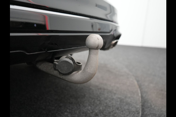 Ford Kuga 2.5 PHEV ST-Line X 225pk Dealer O.H. | Trekhaak Af Fabriek | Adaptive Cruise | 360 Camera | Head Up | Alcantara Sportstoelen & Stuur Verwarmd | Bang & Olufsen | Keyless | Blis | Apple Carplay | Navigatie | DAB | 18"L.M | Plug In Hybrid