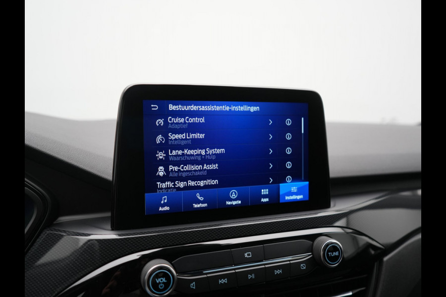 Ford Kuga 2.5 PHEV ST-Line X 225pk Dealer O.H. | Trekhaak Af Fabriek | Adaptive Cruise | 360 Camera | Head Up | Alcantara Sportstoelen & Stuur Verwarmd | Bang & Olufsen | Keyless | Blis | Apple Carplay | Navigatie | DAB | 18"L.M | Plug In Hybrid