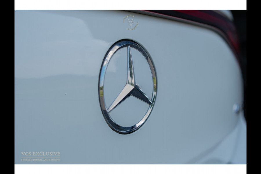 Mercedes-Benz EQB 300 4MATIC AMG 67 kWh 7-persoons|Night|Keyless|SOH 97,9%|Verw-stln|Cruise|360°|Panorama|HUD|Sfeer|Nieuwprijs €74.626