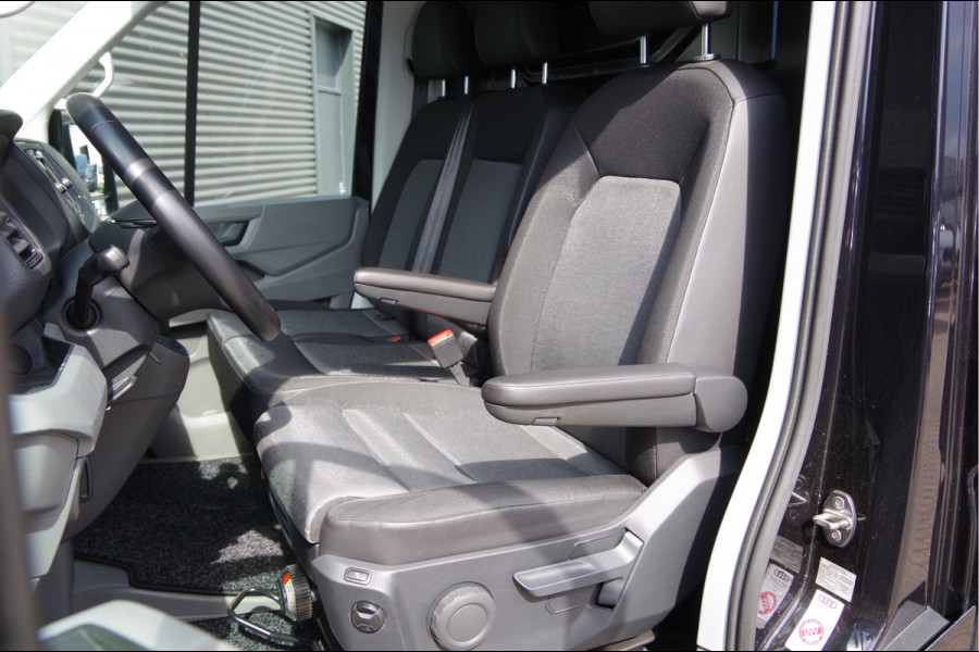 Volkswagen Crafter 35 2.0 TDI L3H3(L2H2) 3-ZITS, 177PK AUT. LED, ADAPT. CRUISE, STOELVERWARMING, STUURVERWARMING, VOORRUIT VERWARMING, STANDKACHEL,