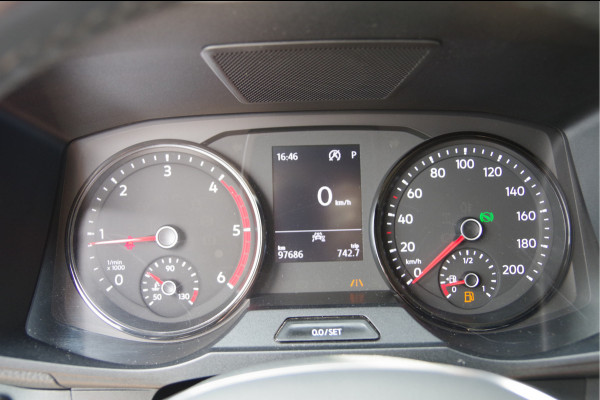 Volkswagen Crafter 35 2.0 TDI L3H3(L2H2) 3-ZITS, 177PK AUT. LED, ADAPT. CRUISE, STOELVERWARMING, STUURVERWARMING, VOORRUIT VERWARMING, STANDKACHEL,