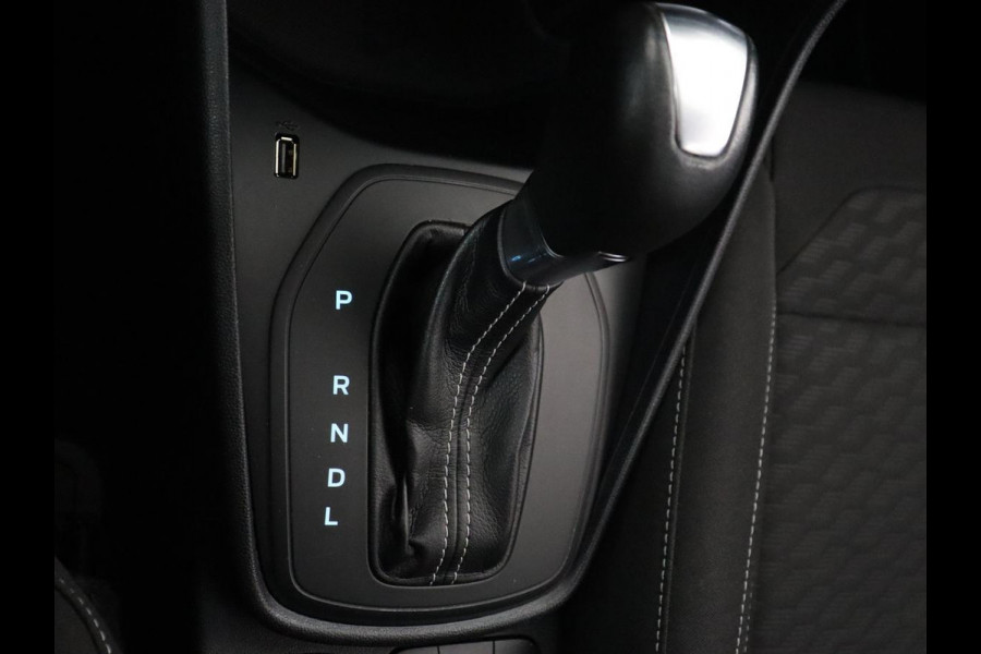 Ford Fiesta 1.0 EcoBoost Hybrid Titanium X | Automaat | Camera | Carplay | Navigatie | Full LED | Climate control | Cruise control | Keyless start | Getint glas