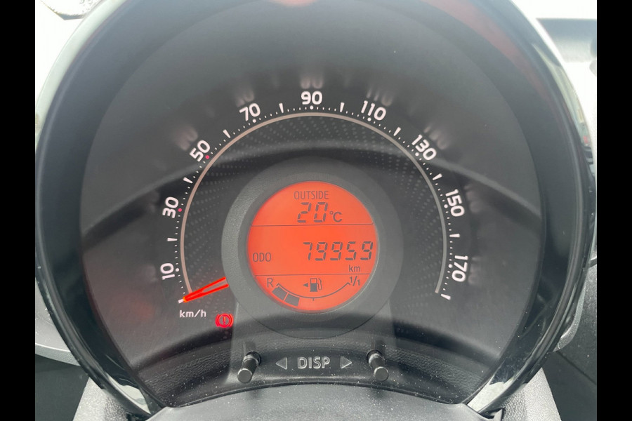 Toyota Aygo 1.0 VVT-i x-play limited | Org. NL-auto | Groot scherm | Camera.
