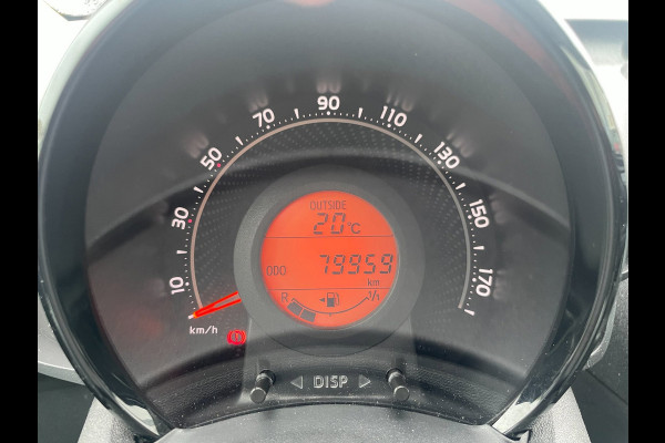 Toyota Aygo 1.0 VVT-i x-play limited | Org. NL-auto | Groot scherm | Camera.