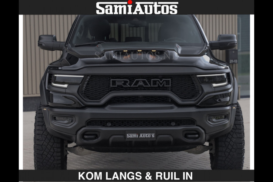 Dodge Ram TRX BLACK OPS HELLCAT | 6.2 V8 712PK SUPERCHARGER | RODE STIKSELS | FULLY LOADED | RAMBAR | CARBON | BLACK ON BLACK | CREW CAB | DUBBELE CABINE | 5 PERSOONS | De specialist in Amerikaanse pick‑ups in Nederland en Europa. Voorraad 2661 - 5444