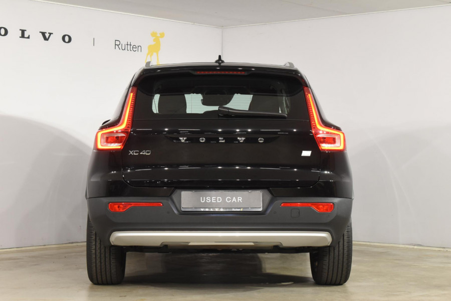 Volvo XC40 T5 262PK Recharge Inscription Expression / Adaptive Cruise Control / Stuur- & Stoelverwarming / Elektrische achterklep / Achteruitrijcamera / Trekhaak elektrisch uitklapbaar / Dodehoeksensor / 19"velgen / Parkeersensoren V+A