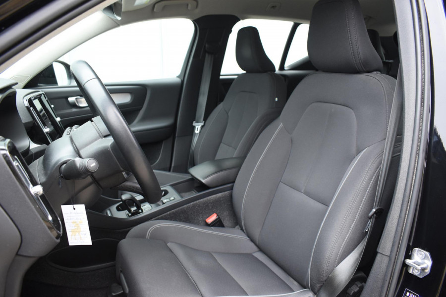 Volvo XC40 T5 262PK Recharge Inscription Expression / Adaptive Cruise Control / Stuur- & Stoelverwarming / Elektrische achterklep / Achteruitrijcamera / Trekhaak elektrisch uitklapbaar / Dodehoeksensor / 19"velgen / Parkeersensoren V+A