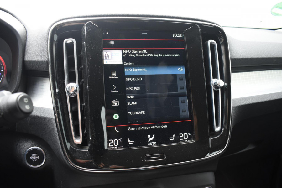 Volvo XC40 T5 262PK Recharge Inscription Expression / Adaptive Cruise Control / Stuur- & Stoelverwarming / Elektrische achterklep / Achteruitrijcamera / Trekhaak elektrisch uitklapbaar / Dodehoeksensor / 19"velgen / Parkeersensoren V+A