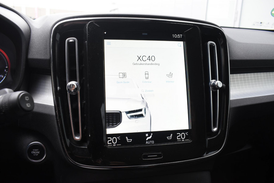 Volvo XC40 T5 262PK Recharge Inscription Expression / Adaptive Cruise Control / Stuur- & Stoelverwarming / Elektrische achterklep / Achteruitrijcamera / Trekhaak elektrisch uitklapbaar / Dodehoeksensor / 19"velgen / Parkeersensoren V+A