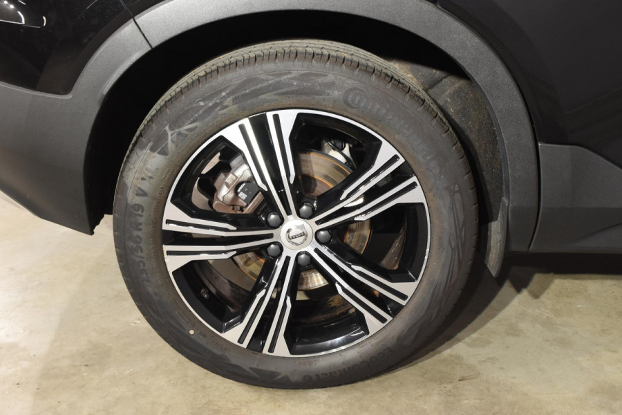 Volvo XC40 T5 262PK Recharge Inscription Expression / Adaptive Cruise Control / Stuur- & Stoelverwarming / Elektrische achterklep / Achteruitrijcamera / Trekhaak elektrisch uitklapbaar / Dodehoeksensor / 19"velgen / Parkeersensoren V+A