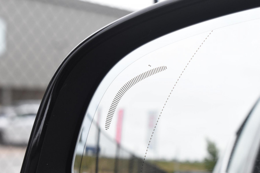 Volvo XC40 T5 262PK Recharge Inscription Expression / Adaptive Cruise Control / Stuur- & Stoelverwarming / Elektrische achterklep / Achteruitrijcamera / Trekhaak elektrisch uitklapbaar / Dodehoeksensor / 19"velgen / Parkeersensoren V+A