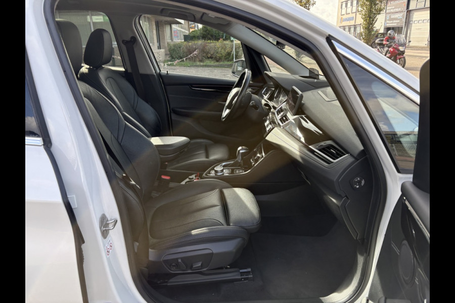 BMW 2 Serie Active Tourer 225xe iPerformance | Hybride | Panodak | Leder