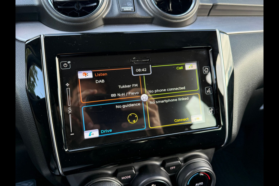 Suzuki Swift 1.2 Style Smart Hybrid - Automaat - Camera - Media Apple/Android - Winterpakket- Org.NL