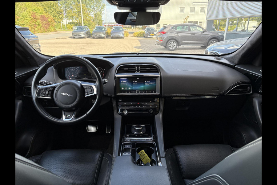 Jaguar F-Pace 2.0t AWD Prestige 250pk | Panoramadak | Meridian Audio | Stoelverwarming | Elek. verstelbare stoelen | Navi |