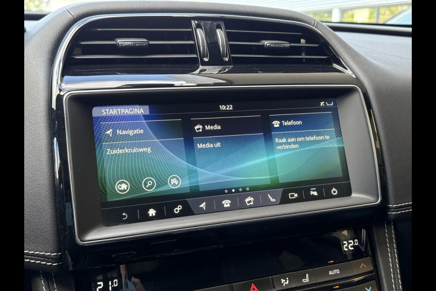 Jaguar F-Pace 2.0t AWD Prestige 250pk | Panoramadak | Meridian Audio | Stoelverwarming | Elek. verstelbare stoelen | Navi |