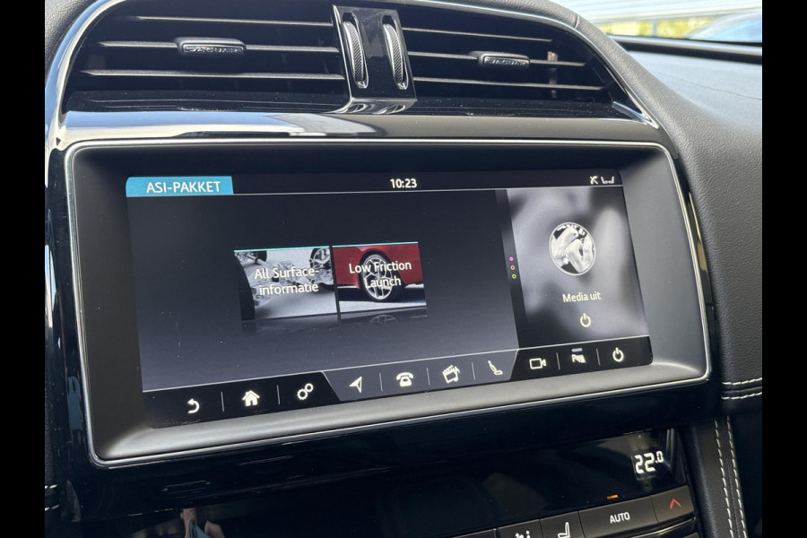 Jaguar F-Pace 2.0t AWD Prestige 250pk | Panoramadak | Meridian Audio | Stoelverwarming | Elek. verstelbare stoelen | Navi |