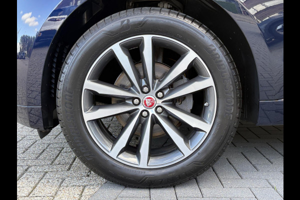 Jaguar F-Pace 2.0t AWD Prestige 250pk | Panoramadak | Meridian Audio | Stoelverwarming | Elek. verstelbare stoelen | Navi |